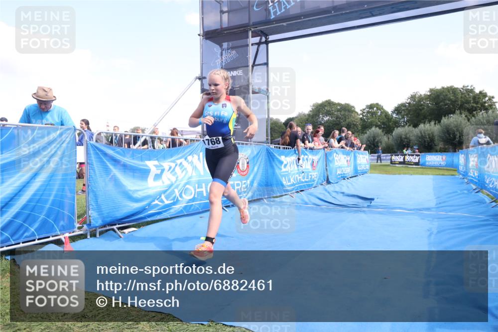 25.08.2024 - Elbe Triathlon Hamburg H.Heesch http://msf.ph/oto/6882461 25.08.2024 12:47:40 Ziel 1768 meine-sportfotos.de