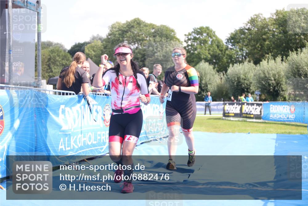 25.08.2024 - Elbe Triathlon Hamburg H.Heesch http://msf.ph/oto/6882476 25.08.2024 12:47:56 Ziel 1551, 1707 meine-sportfotos.de
