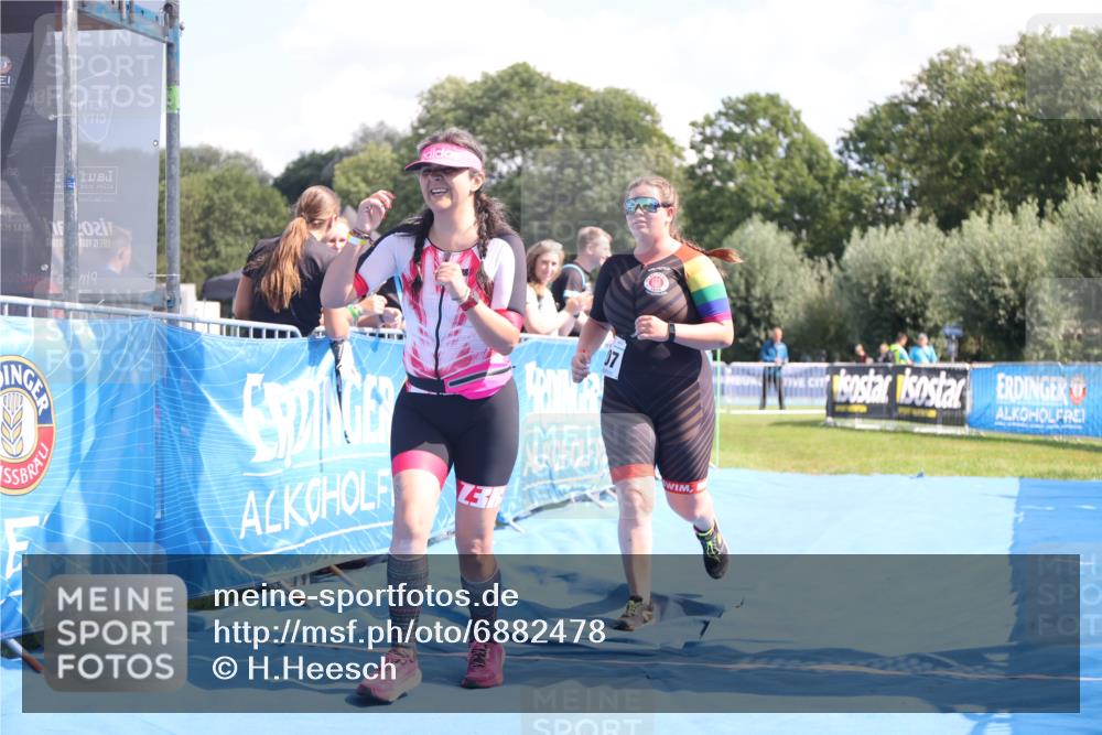25.08.2024 - Elbe Triathlon Hamburg H.Heesch http://msf.ph/oto/6882478 25.08.2024 12:47:56 Ziel 1551, 1707 meine-sportfotos.de