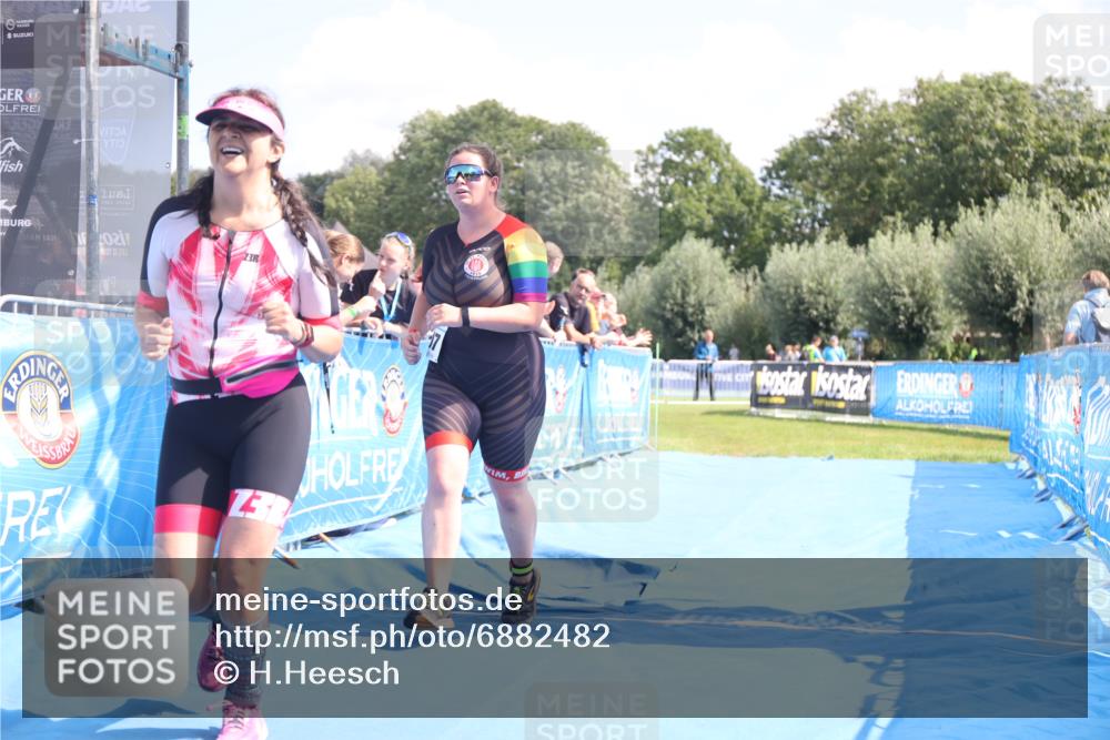 25.08.2024 - Elbe Triathlon Hamburg H.Heesch http://msf.ph/oto/6882482 25.08.2024 12:47:57 Ziel 1551, 1707 meine-sportfotos.de