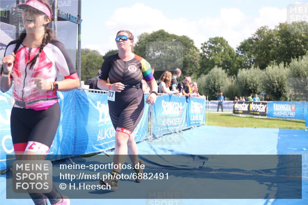 25.08.2024 - Elbe Triathlon Hamburg H.Heesch http://msf.ph/oto/6882491 25.08.2024 12:47:57 Ziel 1551, 1707 meine-sportfotos.de