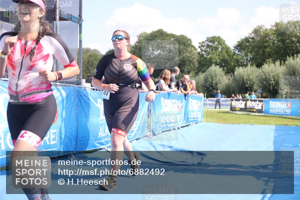 25.08.2024 - Elbe Triathlon Hamburg H.Heesch http://msf.ph/oto/6882492 25.08.2024 12:47:57 Ziel 1551, 1707 meine-sportfotos.de