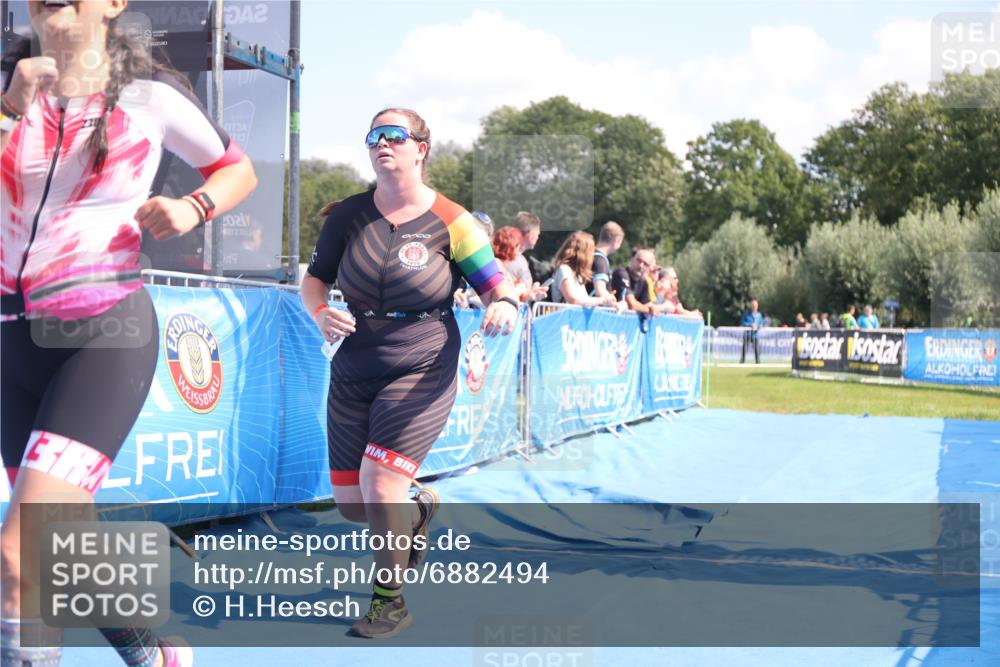 25.08.2024 - Elbe Triathlon Hamburg H.Heesch http://msf.ph/oto/6882494 25.08.2024 12:47:57 Ziel 1551, 1707 meine-sportfotos.de