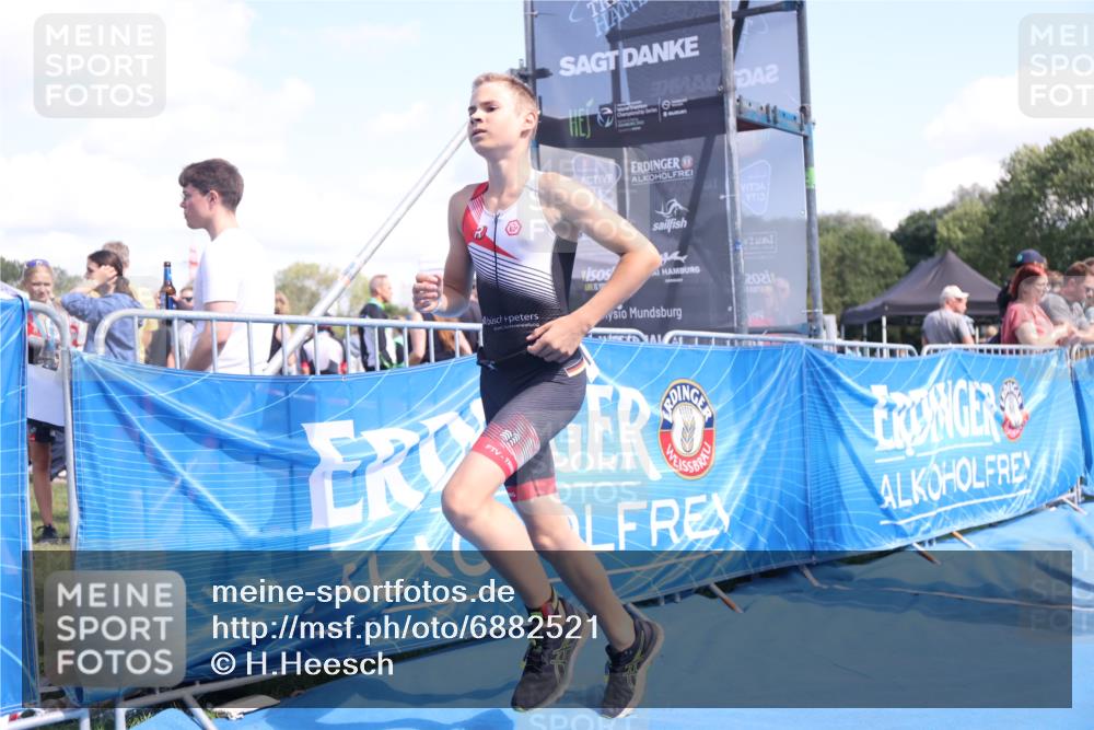 25.08.2024 - Elbe Triathlon Hamburg H.Heesch http://msf.ph/oto/6882521 25.08.2024 12:48:38 Ziel 1757 meine-sportfotos.de