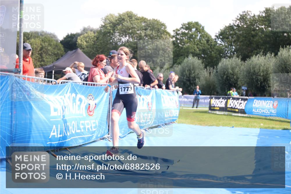 25.08.2024 - Elbe Triathlon Hamburg H.Heesch http://msf.ph/oto/6882526 25.08.2024 12:48:59 Ziel 1773 meine-sportfotos.de