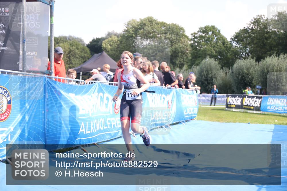 25.08.2024 - Elbe Triathlon Hamburg H.Heesch http://msf.ph/oto/6882529 25.08.2024 12:48:59 Ziel 1773 meine-sportfotos.de