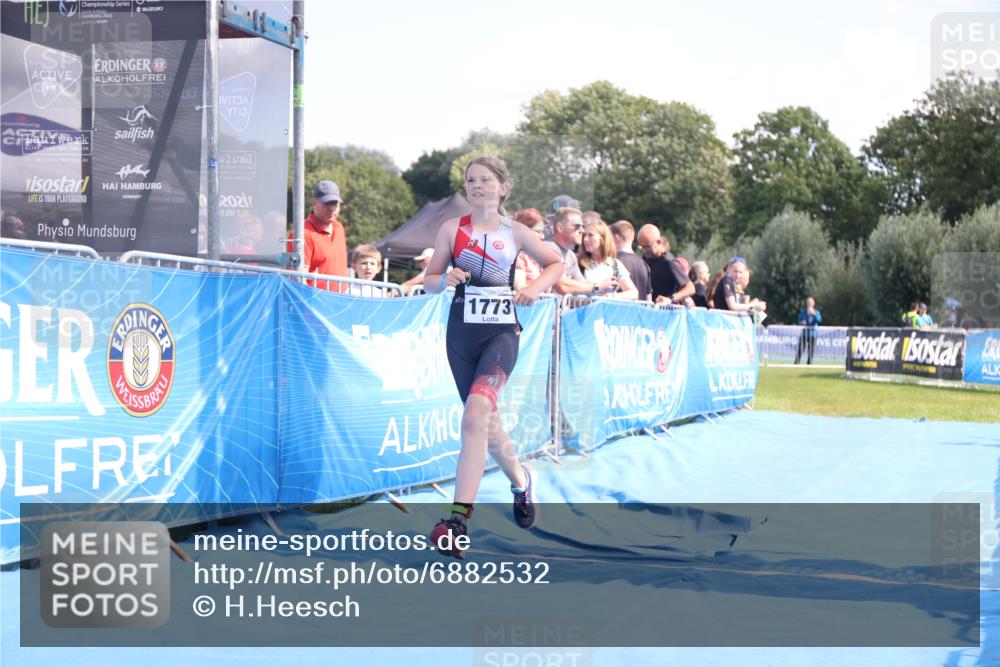 25.08.2024 - Elbe Triathlon Hamburg H.Heesch http://msf.ph/oto/6882532 25.08.2024 12:48:59 Ziel 1773 meine-sportfotos.de