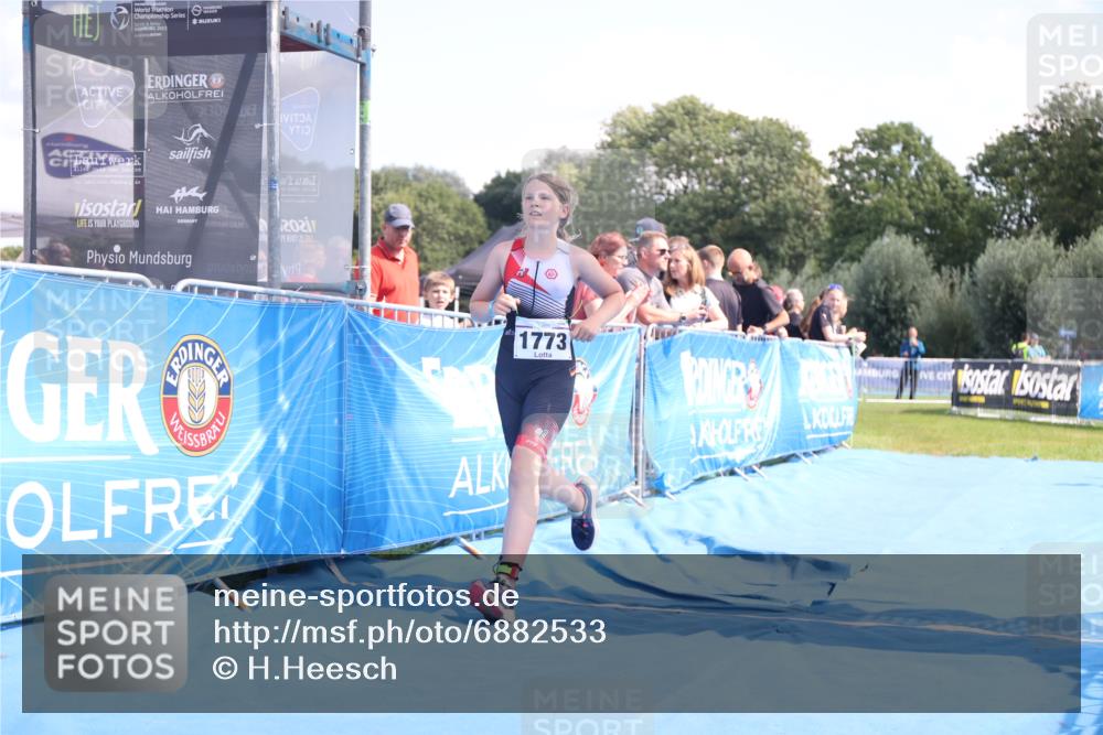 25.08.2024 - Elbe Triathlon Hamburg H.Heesch http://msf.ph/oto/6882533 25.08.2024 12:48:59 Ziel 1773 meine-sportfotos.de