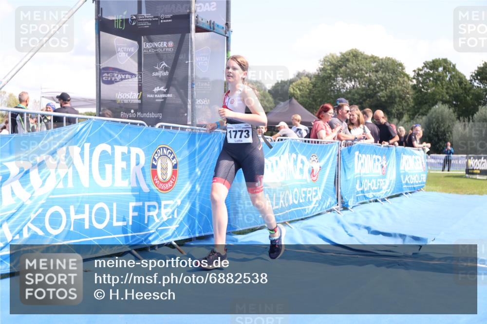 25.08.2024 - Elbe Triathlon Hamburg H.Heesch http://msf.ph/oto/6882538 25.08.2024 12:48:59 Ziel 1773 meine-sportfotos.de