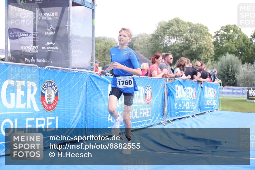 25.08.2024 - Elbe Triathlon Hamburg H.Heesch http://msf.ph/oto/6882555 25.08.2024 12:49:11 Ziel 1760 meine-sportfotos.de