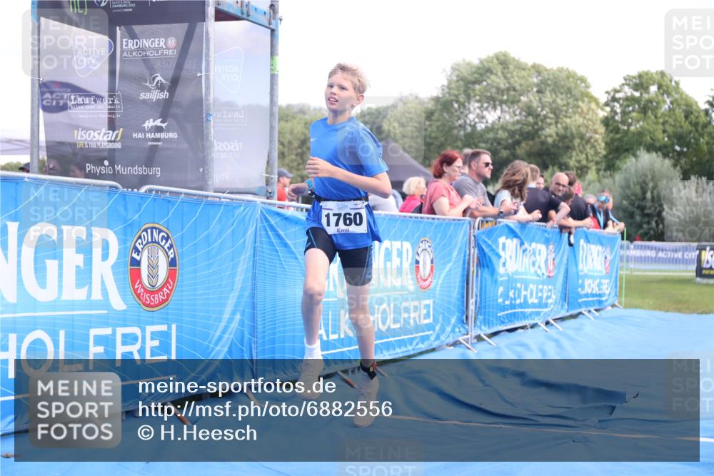 25.08.2024 - Elbe Triathlon Hamburg H.Heesch http://msf.ph/oto/6882556 25.08.2024 12:49:11 Ziel 1760 meine-sportfotos.de