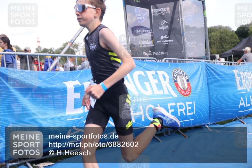 25.08.2024 - Elbe Triathlon Hamburg H.Heesch http://msf.ph/oto/6882602 25.08.2024 12:50:10 Ziel 1752 meine-sportfotos.de