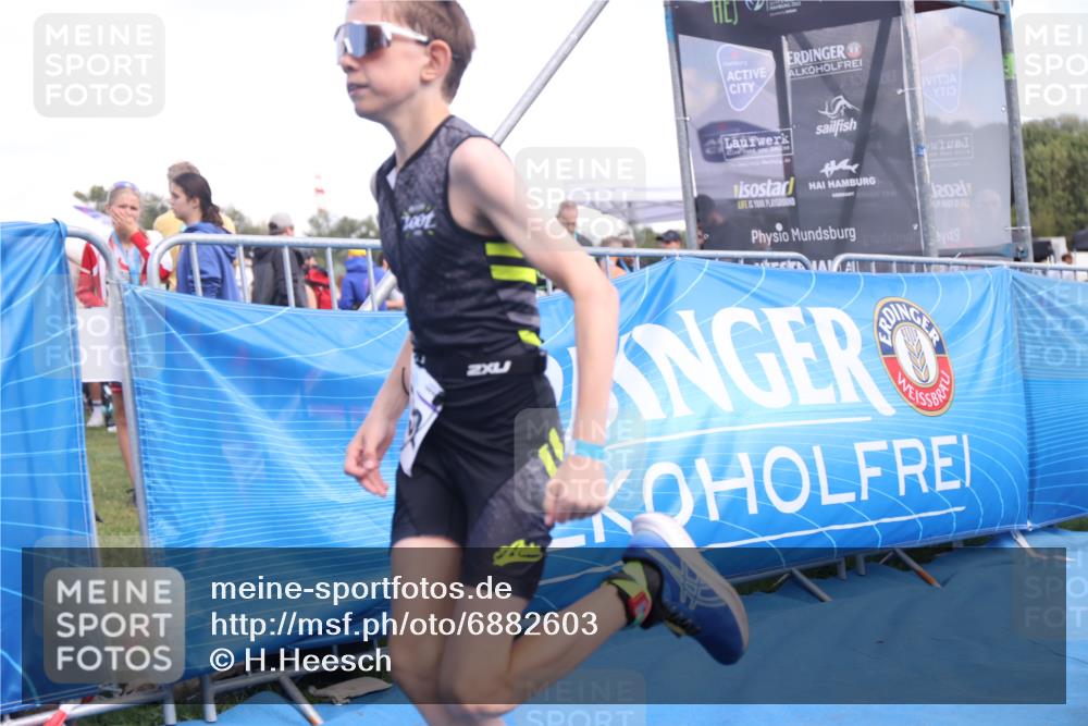 25.08.2024 - Elbe Triathlon Hamburg H.Heesch http://msf.ph/oto/6882603 25.08.2024 12:50:10 Ziel 1752 meine-sportfotos.de