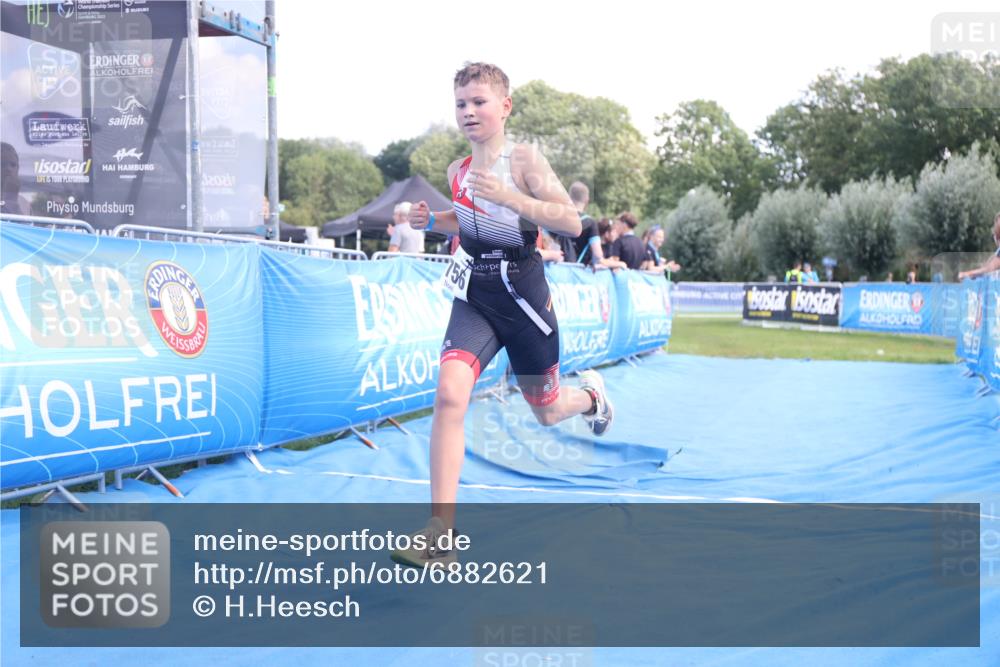 25.08.2024 - Elbe Triathlon Hamburg H.Heesch http://msf.ph/oto/6882621 25.08.2024 12:50:55 Ziel 1756 meine-sportfotos.de