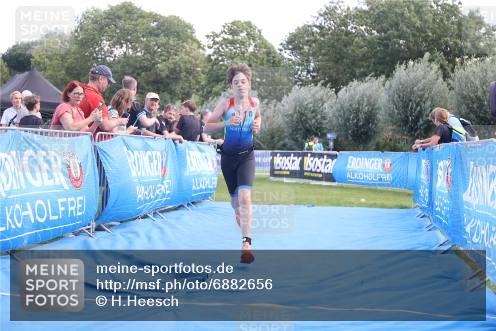 25.08.2024 - Elbe Triathlon Hamburg H.Heesch http://msf.ph/oto/6882656 25.08.2024 12:51:30 Ziel 1763 meine-sportfotos.de