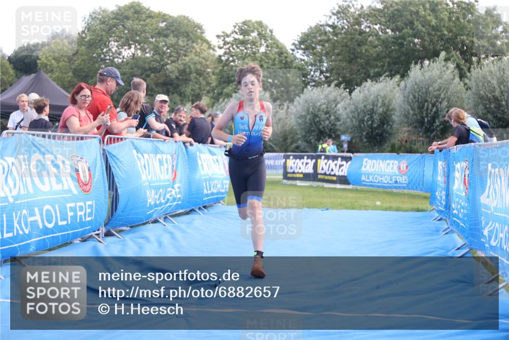 25.08.2024 - Elbe Triathlon Hamburg H.Heesch http://msf.ph/oto/6882657 25.08.2024 12:51:30 Ziel 1763 meine-sportfotos.de