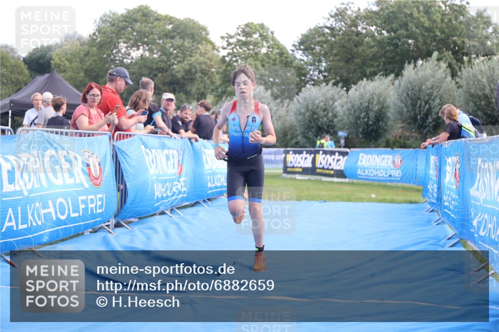 25.08.2024 - Elbe Triathlon Hamburg H.Heesch http://msf.ph/oto/6882659 25.08.2024 12:51:31 Ziel 1763 meine-sportfotos.de
