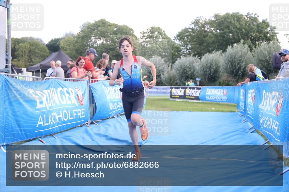 25.08.2024 - Elbe Triathlon Hamburg H.Heesch http://msf.ph/oto/6882666 25.08.2024 12:51:31 Ziel 1763 meine-sportfotos.de
