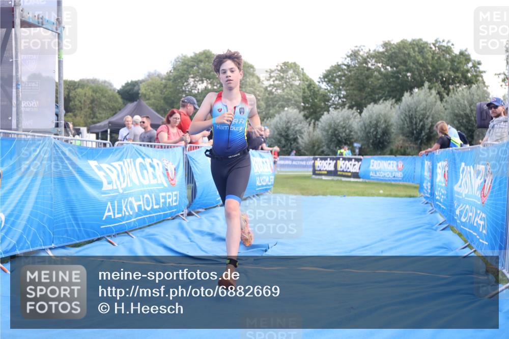 25.08.2024 - Elbe Triathlon Hamburg H.Heesch http://msf.ph/oto/6882669 25.08.2024 12:51:31 Ziel 1763 meine-sportfotos.de