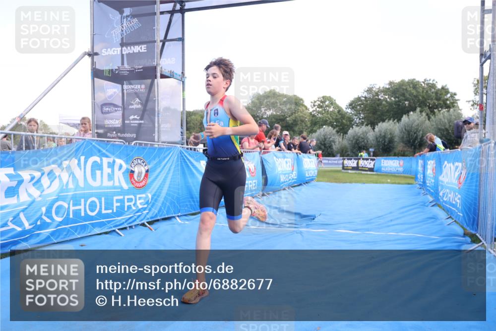 25.08.2024 - Elbe Triathlon Hamburg H.Heesch http://msf.ph/oto/6882677 25.08.2024 12:51:31 Ziel 1763 meine-sportfotos.de