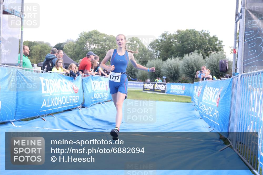 25.08.2024 - Elbe Triathlon Hamburg H.Heesch http://msf.ph/oto/6882694 25.08.2024 12:52:05 Ziel 1777 meine-sportfotos.de