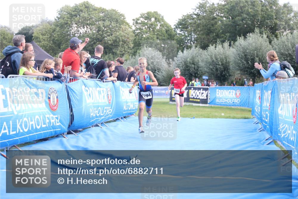 25.08.2024 - Elbe Triathlon Hamburg H.Heesch http://msf.ph/oto/6882711 25.08.2024 12:52:15 Ziel 1765, 1794 meine-sportfotos.de