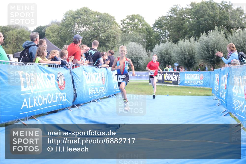 25.08.2024 - Elbe Triathlon Hamburg H.Heesch http://msf.ph/oto/6882717 25.08.2024 12:52:15 Ziel 1765, 1794 meine-sportfotos.de