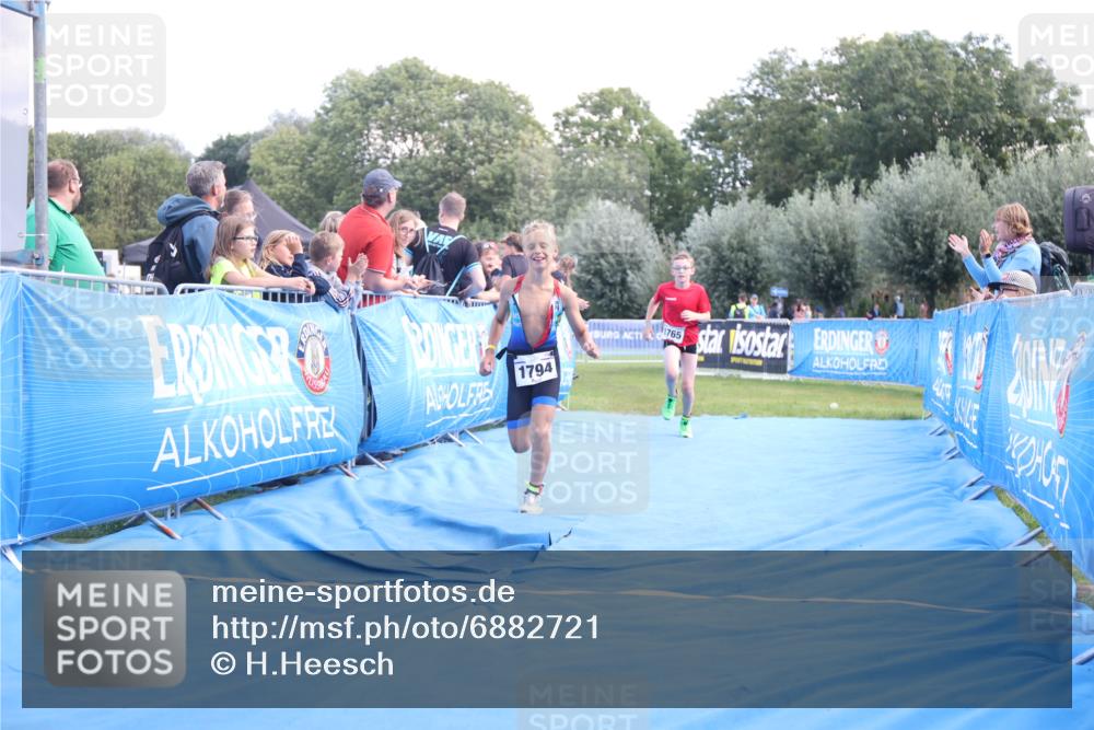 25.08.2024 - Elbe Triathlon Hamburg H.Heesch http://msf.ph/oto/6882721 25.08.2024 12:52:15 Ziel 1765, 1794 meine-sportfotos.de