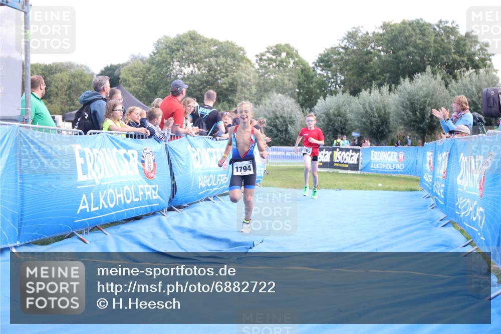25.08.2024 - Elbe Triathlon Hamburg H.Heesch http://msf.ph/oto/6882722 25.08.2024 12:52:15 Ziel 1765, 1794 meine-sportfotos.de