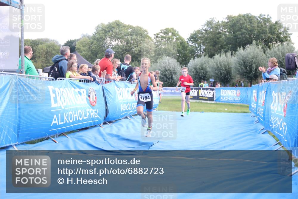 25.08.2024 - Elbe Triathlon Hamburg H.Heesch http://msf.ph/oto/6882723 25.08.2024 12:52:15 Ziel 1765, 1794 meine-sportfotos.de