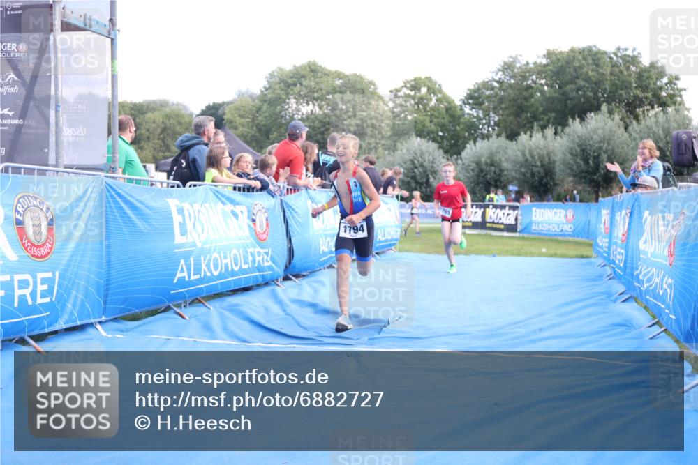 25.08.2024 - Elbe Triathlon Hamburg H.Heesch http://msf.ph/oto/6882727 25.08.2024 12:52:15 Ziel 1765, 1794 meine-sportfotos.de