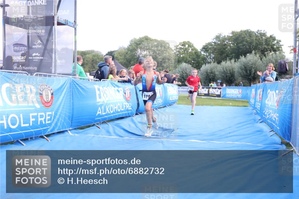 25.08.2024 - Elbe Triathlon Hamburg H.Heesch http://msf.ph/oto/6882732 25.08.2024 12:52:16 Ziel 1765, 1794 meine-sportfotos.de