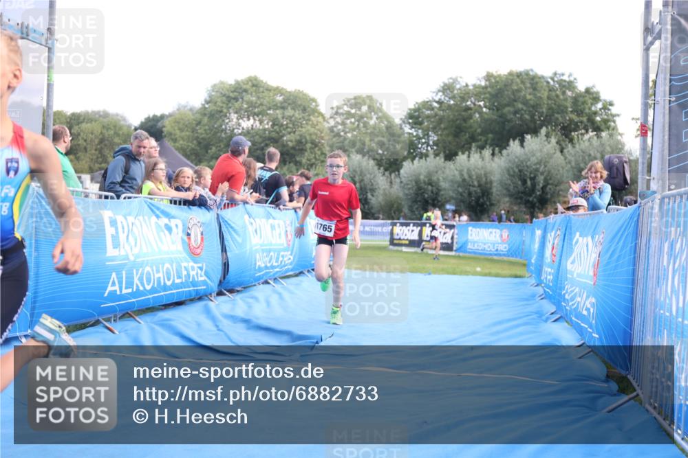 25.08.2024 - Elbe Triathlon Hamburg H.Heesch http://msf.ph/oto/6882733 25.08.2024 12:52:16 Ziel 1765, 1794 meine-sportfotos.de