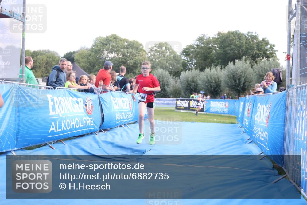 25.08.2024 - Elbe Triathlon Hamburg H.Heesch http://msf.ph/oto/6882735 25.08.2024 12:52:17 Ziel 1765, 1794 meine-sportfotos.de