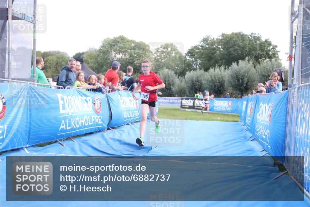 25.08.2024 - Elbe Triathlon Hamburg H.Heesch http://msf.ph/oto/6882737 25.08.2024 12:52:17 Ziel 1765, 1794 meine-sportfotos.de
