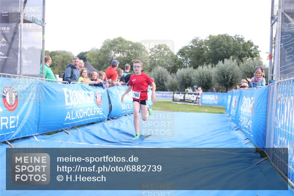 25.08.2024 - Elbe Triathlon Hamburg H.Heesch http://msf.ph/oto/6882739 25.08.2024 12:52:17 Ziel 1765, 1794 meine-sportfotos.de