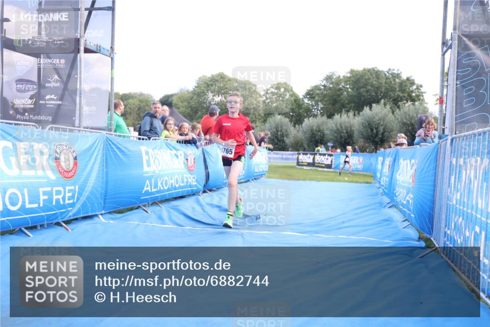 25.08.2024 - Elbe Triathlon Hamburg H.Heesch http://msf.ph/oto/6882744 25.08.2024 12:52:17 Ziel 1765, 1794 meine-sportfotos.de