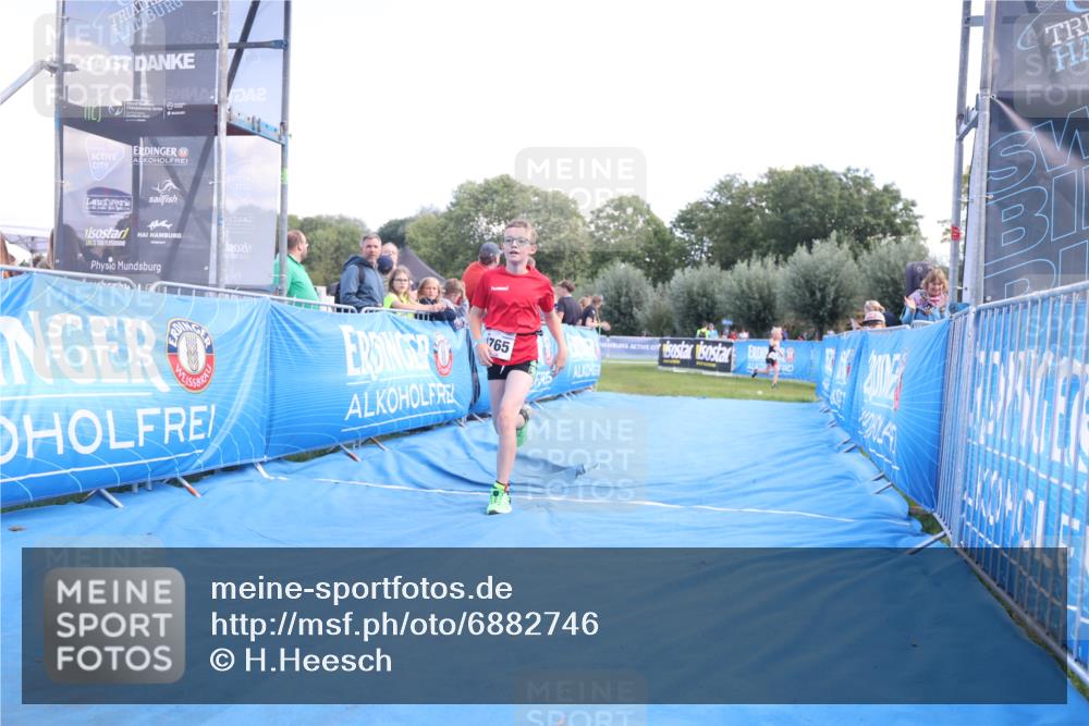 25.08.2024 - Elbe Triathlon Hamburg H.Heesch http://msf.ph/oto/6882746 25.08.2024 12:52:17 Ziel 1765, 1794 meine-sportfotos.de