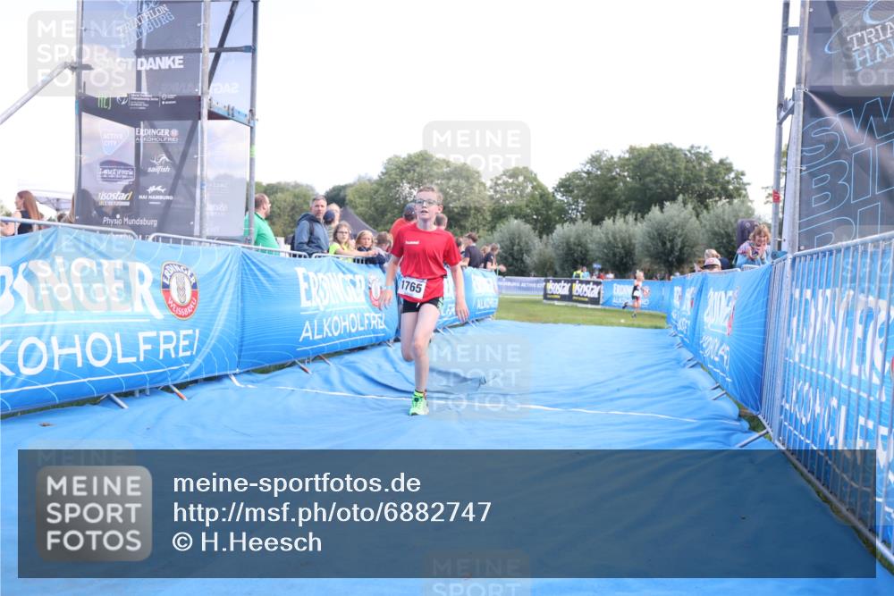 25.08.2024 - Elbe Triathlon Hamburg H.Heesch http://msf.ph/oto/6882747 25.08.2024 12:52:17 Ziel 1765, 1794 meine-sportfotos.de