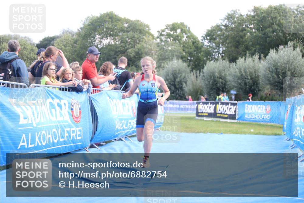 25.08.2024 - Elbe Triathlon Hamburg H.Heesch http://msf.ph/oto/6882754 25.08.2024 12:52:28 Ziel 1805 meine-sportfotos.de