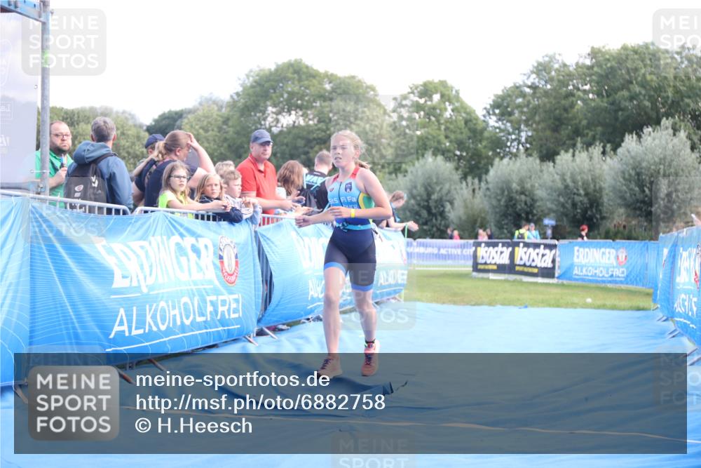 25.08.2024 - Elbe Triathlon Hamburg H.Heesch http://msf.ph/oto/6882758 25.08.2024 12:52:28 Ziel 1805 meine-sportfotos.de