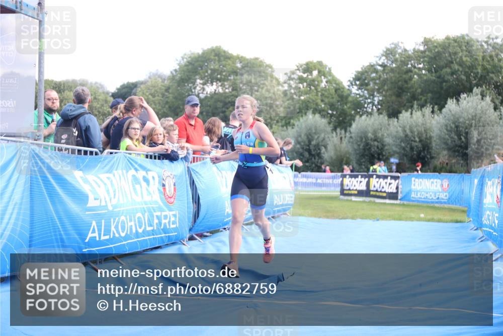 25.08.2024 - Elbe Triathlon Hamburg H.Heesch http://msf.ph/oto/6882759 25.08.2024 12:52:28 Ziel 1805 meine-sportfotos.de