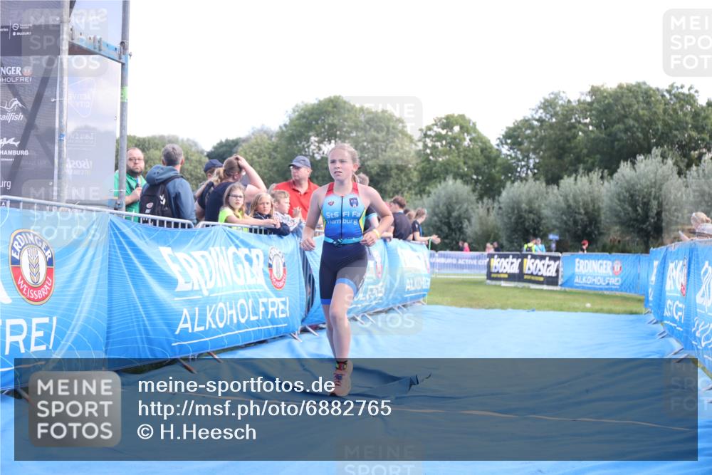 25.08.2024 - Elbe Triathlon Hamburg H.Heesch http://msf.ph/oto/6882765 25.08.2024 12:52:28 Ziel 1805 meine-sportfotos.de