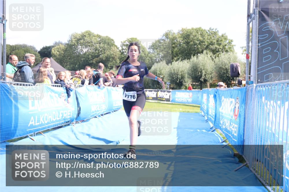 25.08.2024 - Elbe Triathlon Hamburg H.Heesch http://msf.ph/oto/6882789 25.08.2024 12:52:52 Ziel 1776 meine-sportfotos.de