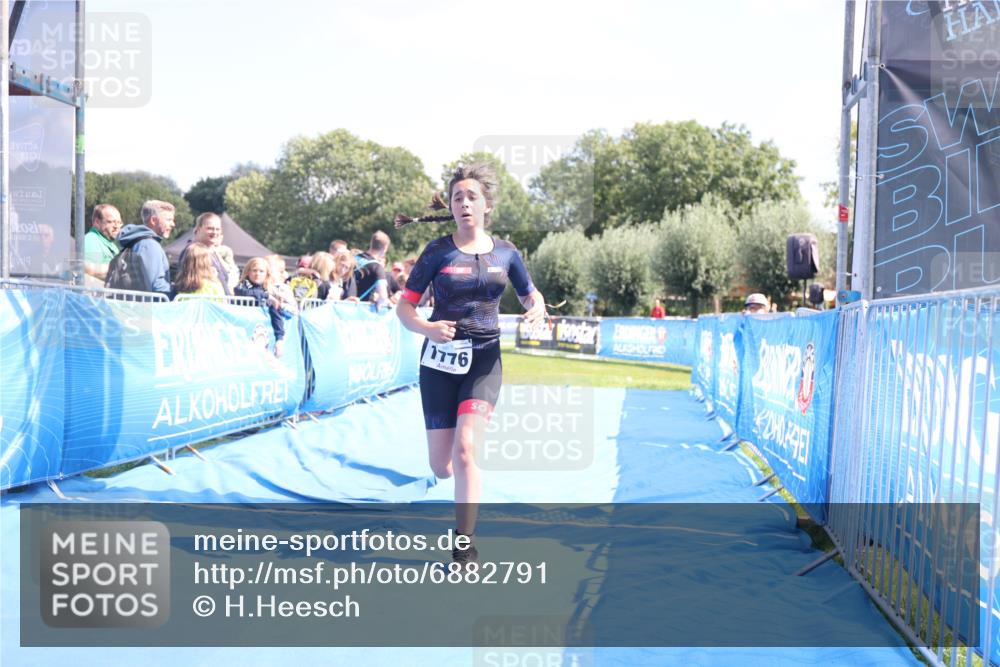 25.08.2024 - Elbe Triathlon Hamburg H.Heesch http://msf.ph/oto/6882791 25.08.2024 12:52:52 Ziel 1776 meine-sportfotos.de