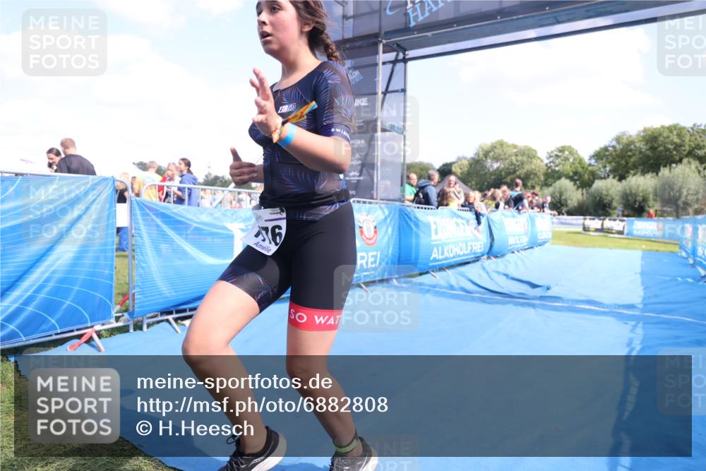 25.08.2024 - Elbe Triathlon Hamburg H.Heesch http://msf.ph/oto/6882808 25.08.2024 12:52:53 Ziel 1776 meine-sportfotos.de