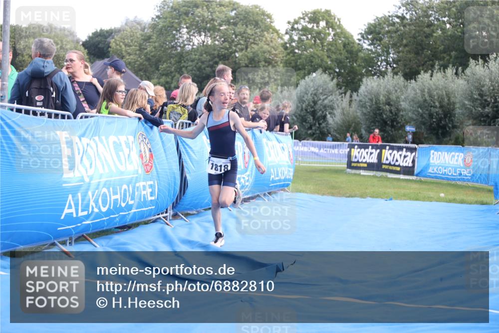25.08.2024 - Elbe Triathlon Hamburg H.Heesch http://msf.ph/oto/6882810 25.08.2024 12:53:35 Ziel 1818 meine-sportfotos.de