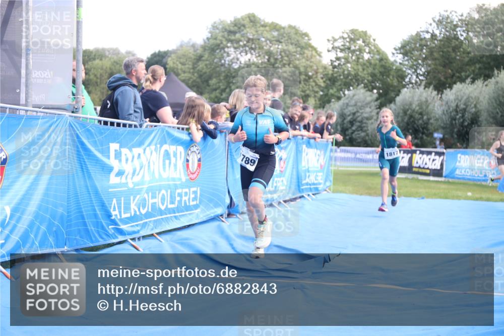 25.08.2024 - Elbe Triathlon Hamburg H.Heesch http://msf.ph/oto/6882843 25.08.2024 12:53:47 Ziel 1789, 1817 meine-sportfotos.de