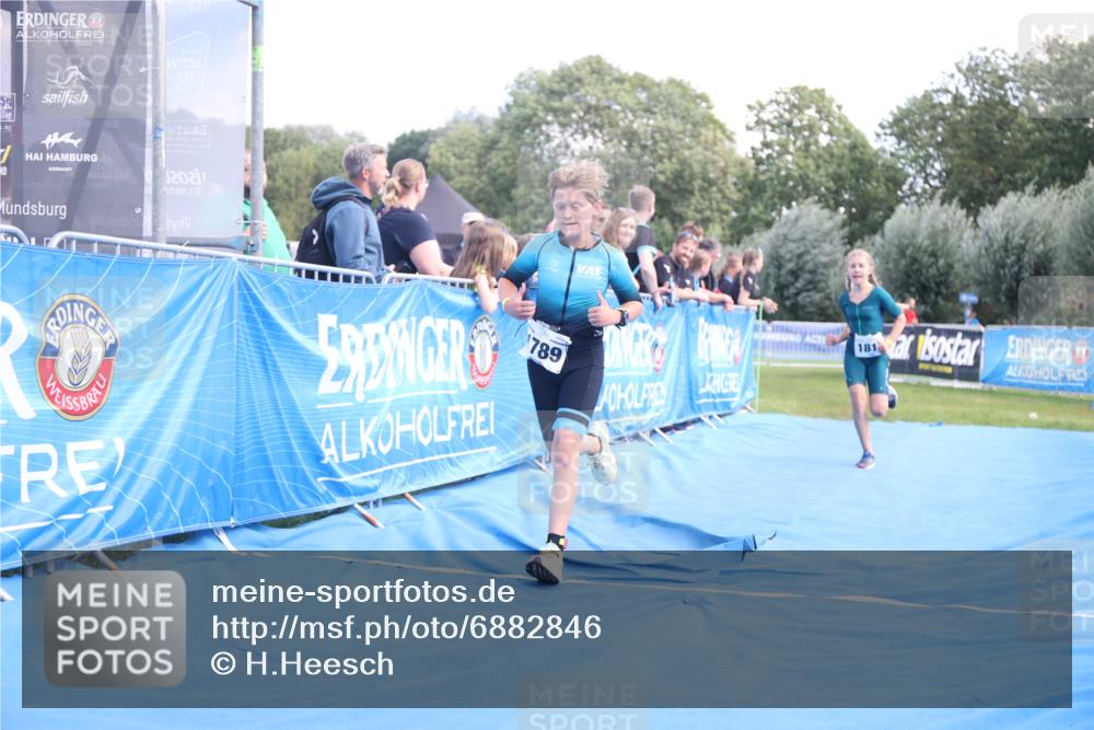25.08.2024 - Elbe Triathlon Hamburg H.Heesch http://msf.ph/oto/6882846 25.08.2024 12:53:47 Ziel 1789, 1817 meine-sportfotos.de