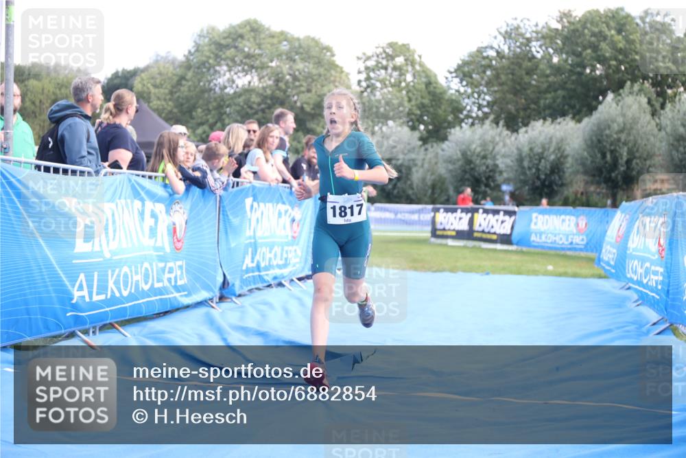 25.08.2024 - Elbe Triathlon Hamburg H.Heesch http://msf.ph/oto/6882854 25.08.2024 12:53:49 Ziel 1789, 1817 meine-sportfotos.de